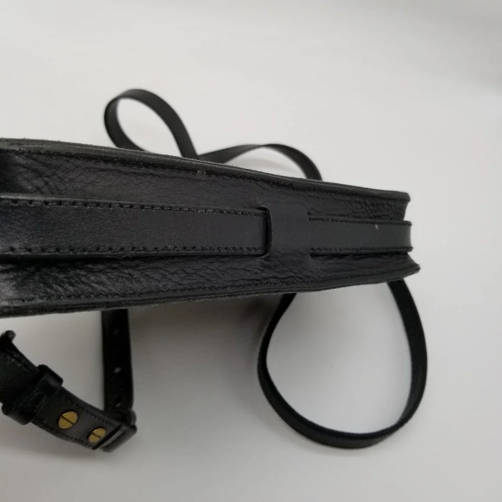 Madewell The Simple‎ Half-Moon Crossbody Bag Black Leather Small Zip